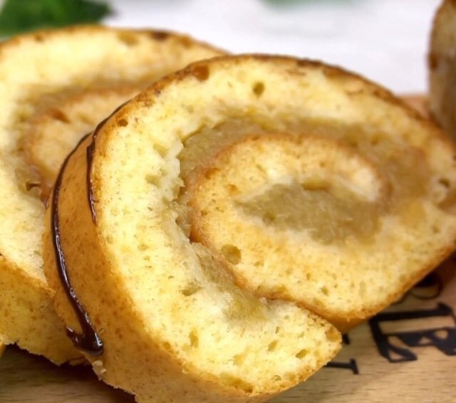 Sweet Roll Cake     (p/lb.)